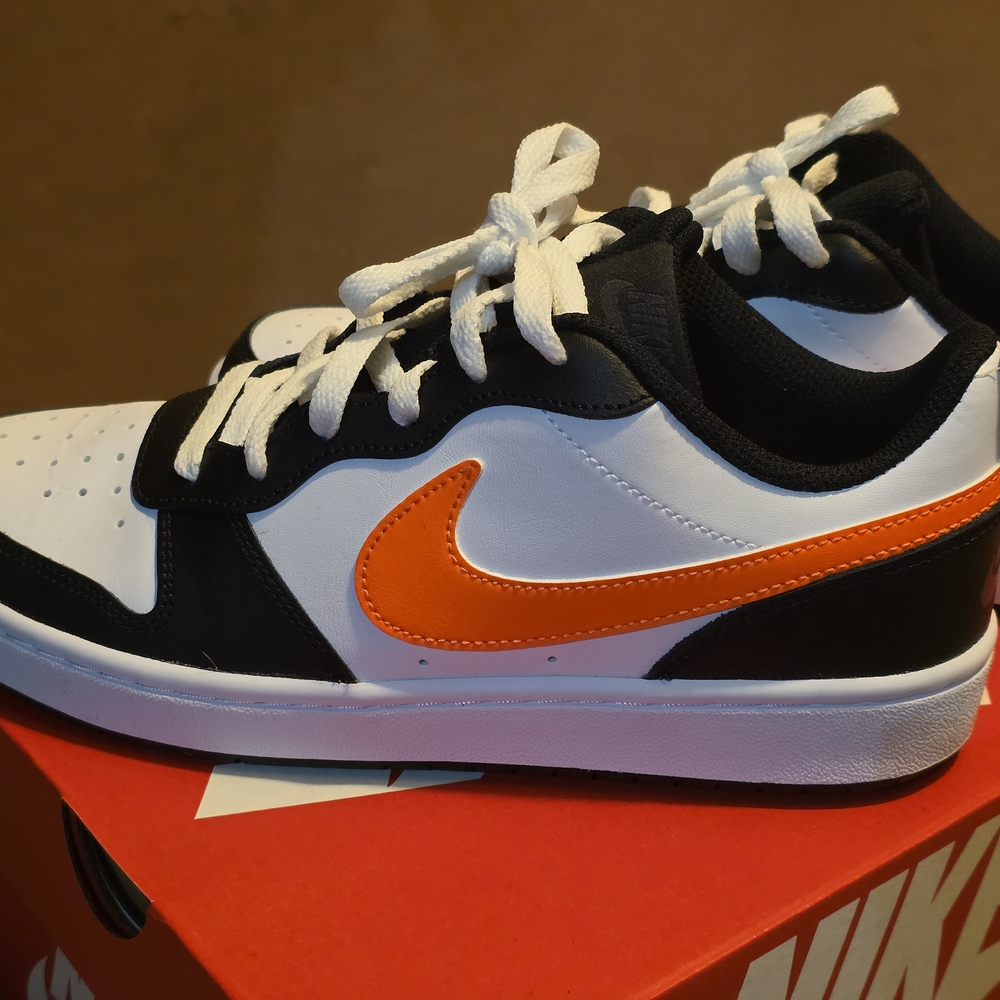Nike Kids' Black and Orange Sneakers